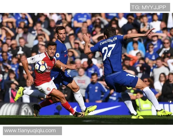 西甲赛场惊现冷门热刺大胜曼城引发全场狂欢