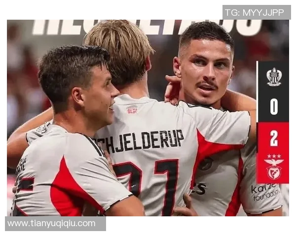 本菲卡在足总杯中以3-0战胜那不勒斯全场沸腾瞬间回顾与分析