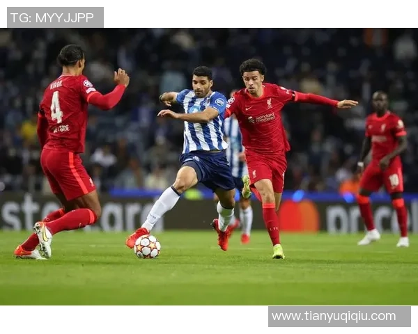 国王杯惊现冷门利物浦与波尔图战平绝杀瞬间引发全场狂欢