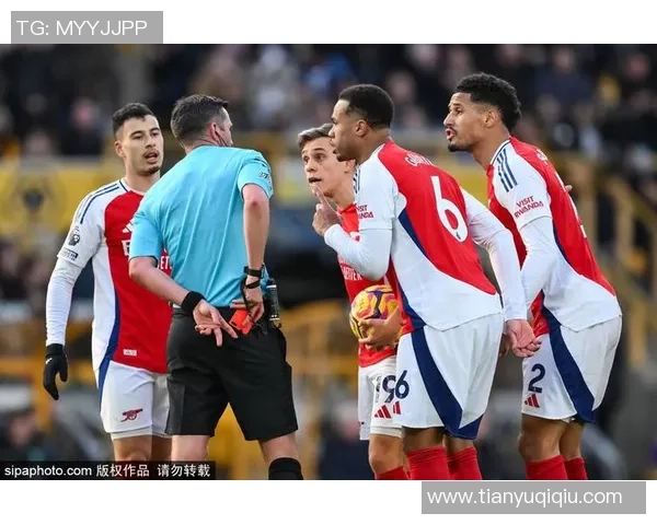 德甲激战本菲卡大胜阿森纳红牌争议引发全场热议 德甲激战本菲卡大胜阿森纳红牌争议引发全场热议