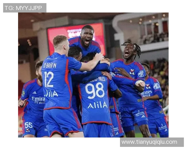 中超精彩对决里昂大胜切尔西帽子戏法引发转会热议