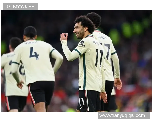 德甲精彩对决巴萨与利物浦战成平局帽子戏法引发全场热潮分析战术细节