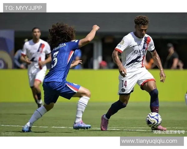 意甲焦点战切尔西与皇马握手言和乌龙球引发争议判罚引热议 意甲焦点战切尔西与皇马握手言和乌龙球引发争议判罚引热议