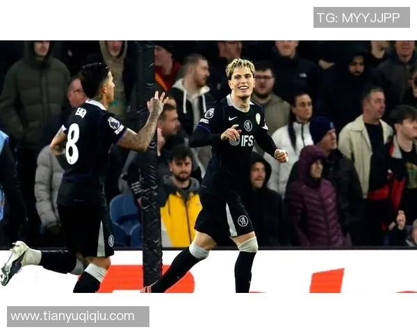 英超激战:多特蒙德绝杀曼联全场沸腾精彩集锦回顾 英超激战:多特蒙德绝杀曼联全场沸腾精彩集锦回顾